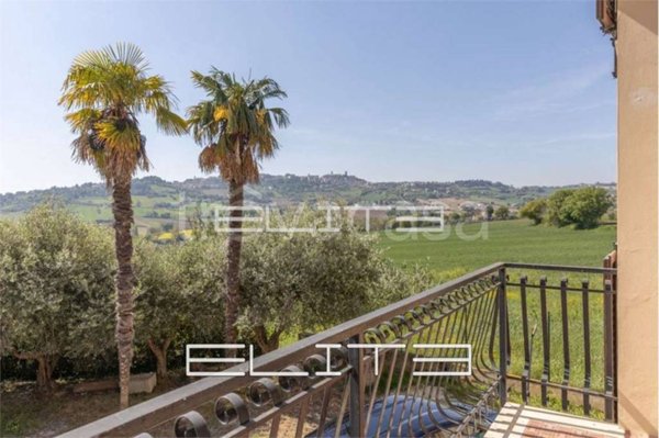 casa indipendente in vendita ad Osimo in zona San Biagio