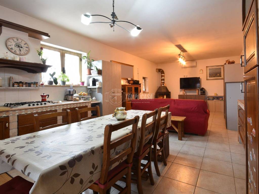casa indipendente in vendita ad Osimo