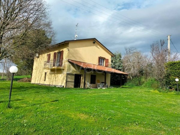 casa indipendente in vendita ad Osimo