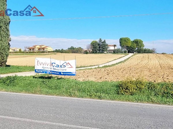 casa indipendente in vendita ad Osimo