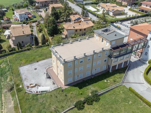 intera palazzina in vendita ad Osimo
