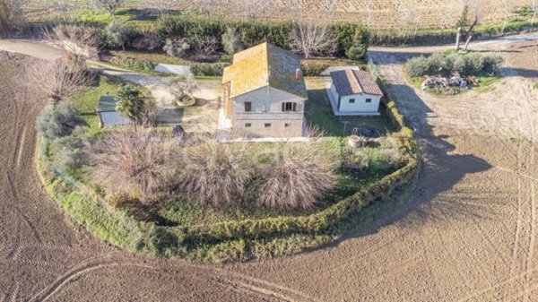 casa indipendente in vendita ad Osimo