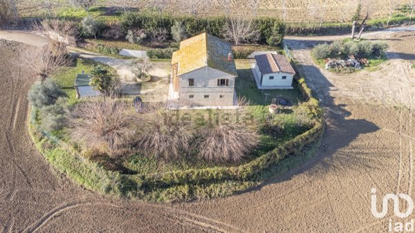 casa indipendente in vendita ad Osimo