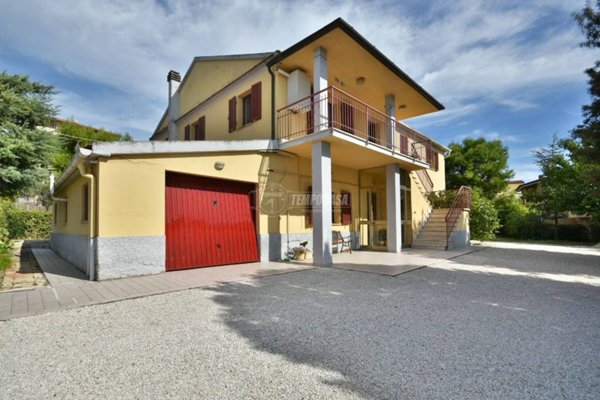 casa indipendente in vendita ad Osimo