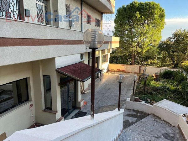 ufficio in vendita ad Osimo