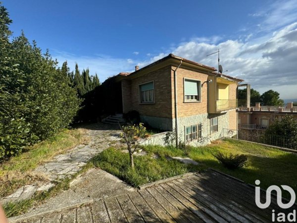 casa indipendente in vendita ad Osimo