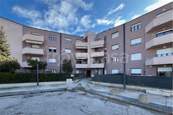 appartamento in vendita ad Osimo in zona Osimo Stazione