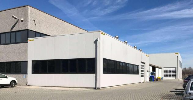 capannone in vendita ad Osimo in zona Osimo Stazione