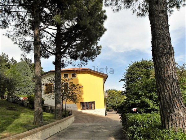 casa indipendente in vendita ad Osimo in zona San Biagio