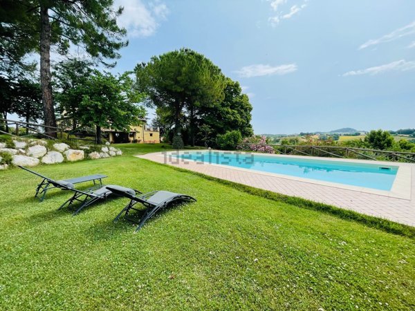 casa indipendente in vendita ad Osimo