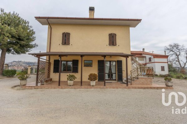 casa indipendente in vendita ad Osimo