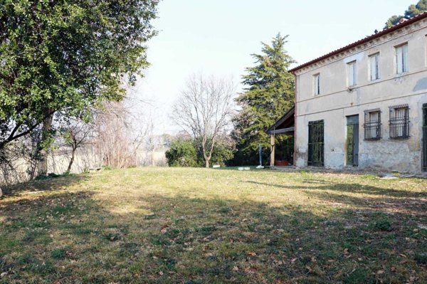 casa indipendente in vendita ad Osimo