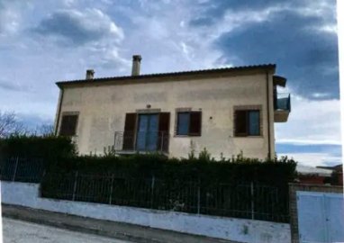 casa indipendente in vendita ad Osimo
