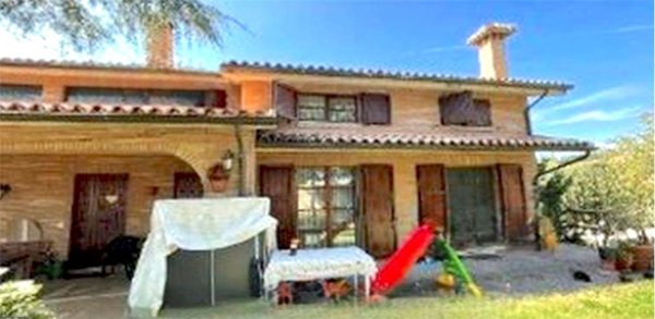 appartamento in vendita ad Osimo in zona Montegallo