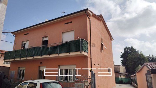 casa indipendente in vendita ad Osimo in zona Passatempo
