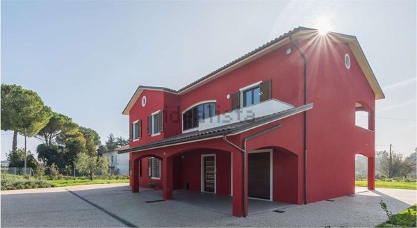 casa indipendente in vendita ad Osimo