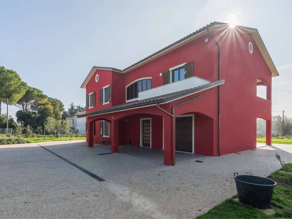 casa indipendente in vendita ad Osimo in zona Padiglione