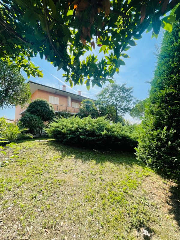 casa indipendente in vendita ad Osimo in zona San Sabino