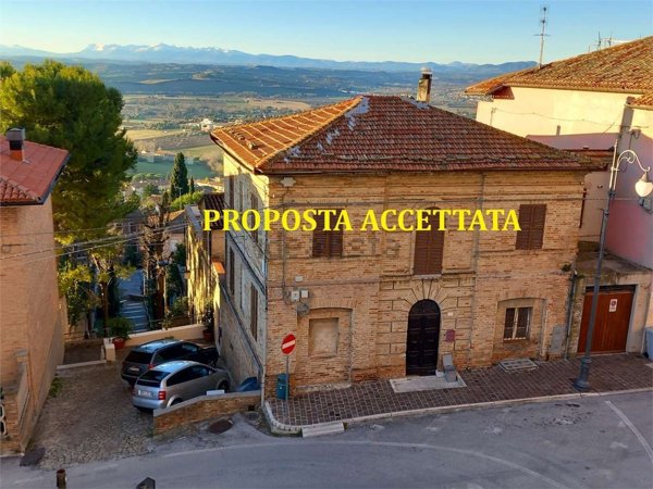 casa indipendente in vendita ad Osimo