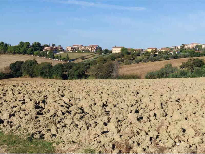 terreno edificabile in vendita ad Osimo in zona San Sabino