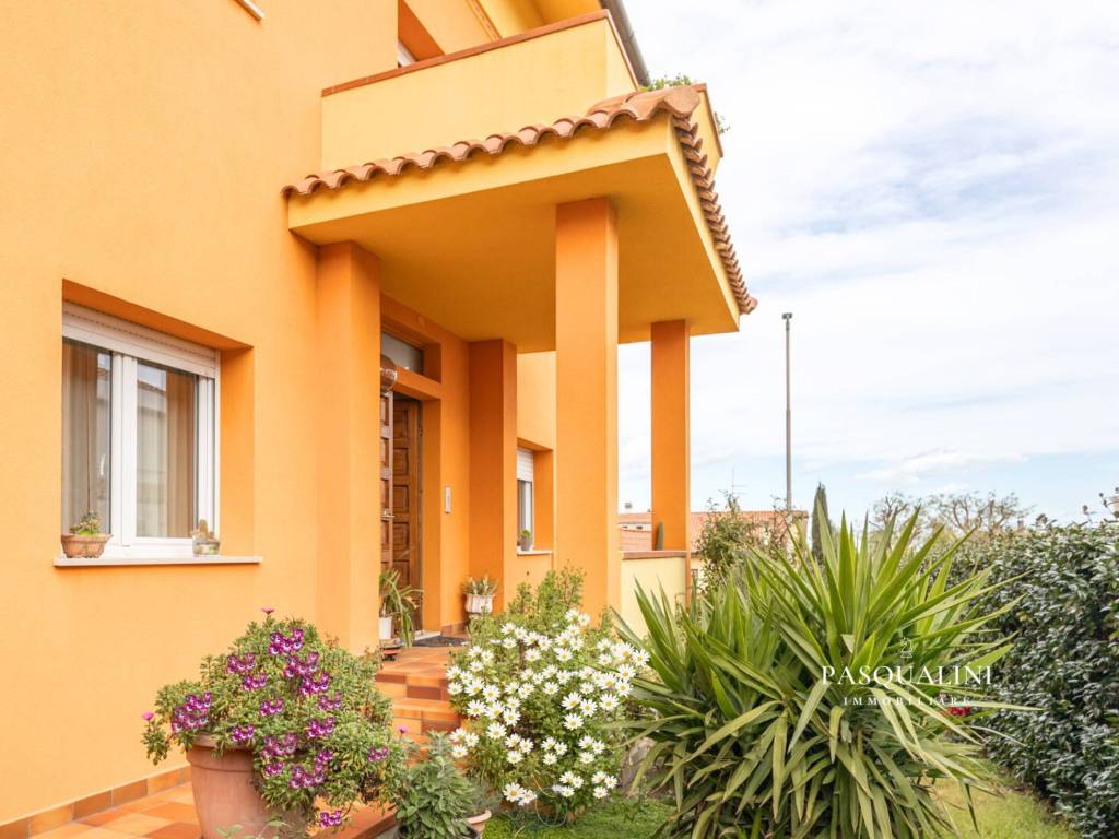 casa indipendente in vendita ad Osimo