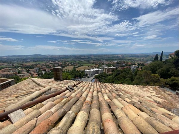 casa indipendente in vendita ad Osimo