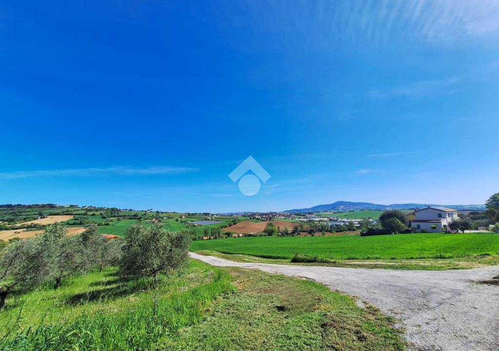 casa indipendente in vendita ad Osimo in zona Santo Stefano