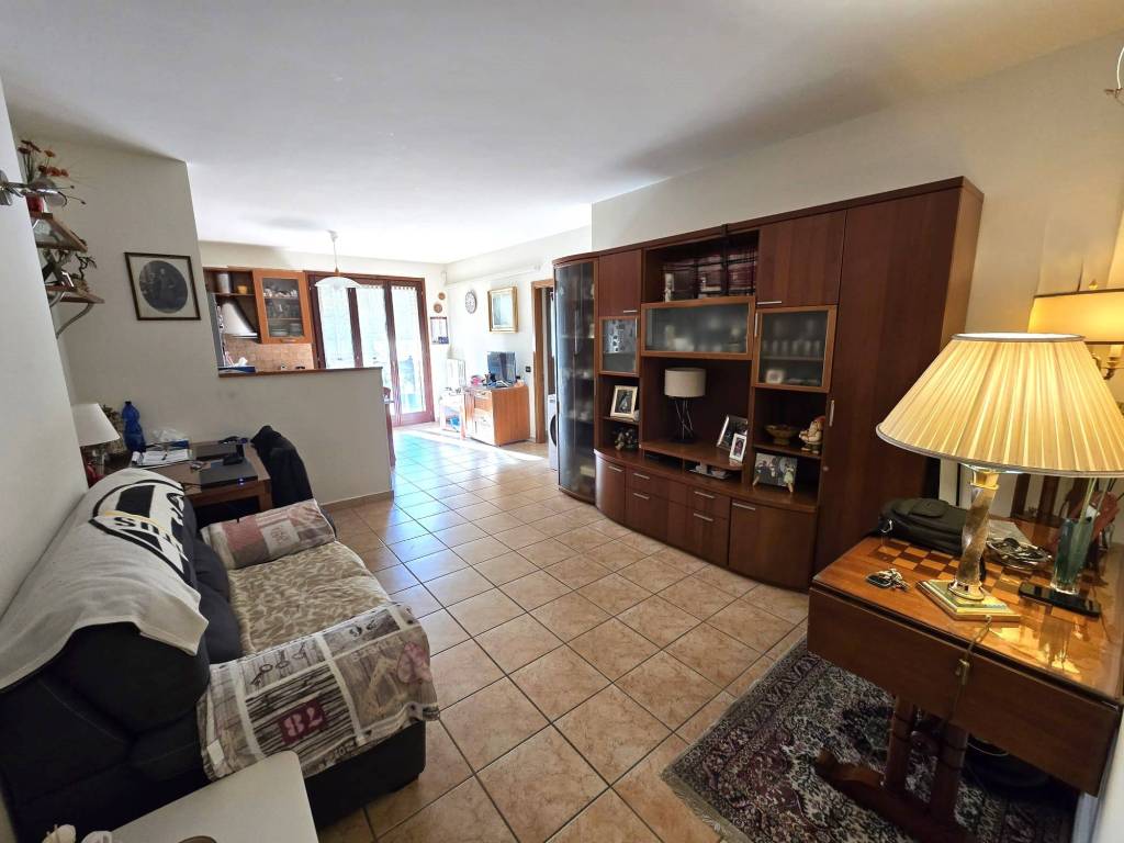 appartamento in vendita ad Osimo in zona Abbadia