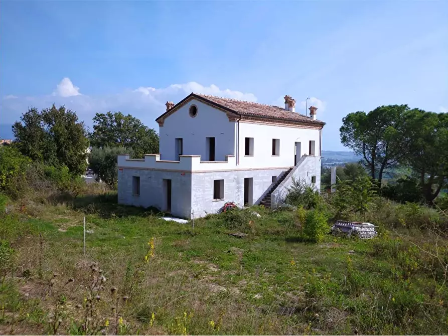 casa indipendente in vendita ad Osimo in zona Abbadia