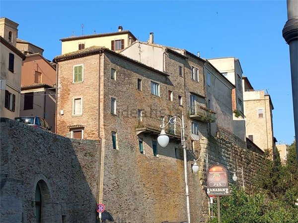casa indipendente in vendita ad Osimo