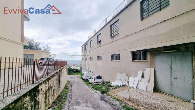 locale di sgombero in vendita ad Osimo