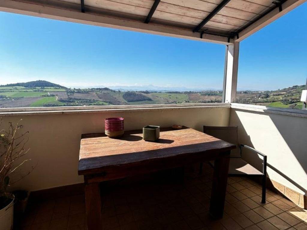 appartamento in vendita ad Osimo in zona Santo Stefano