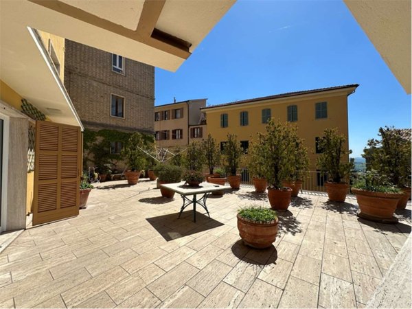 casa indipendente in vendita ad Osimo