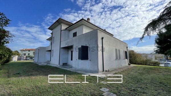 appartamento in vendita ad Osimo in zona San Biagio