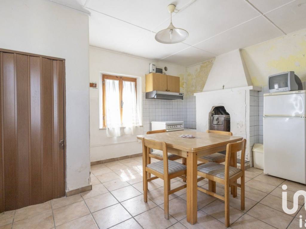 casa indipendente in vendita ad Osimo in zona San Paterniano