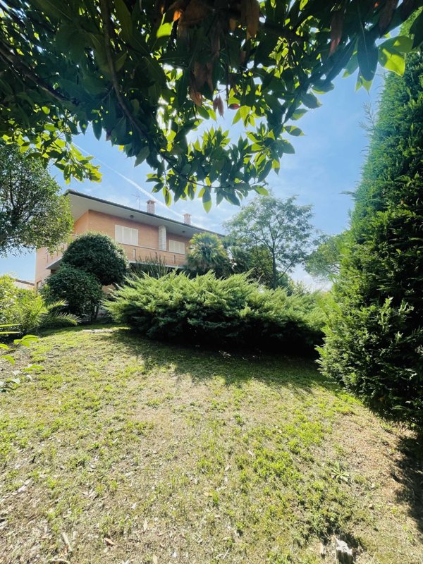 casa indipendente in vendita ad Osimo in zona San Sabino