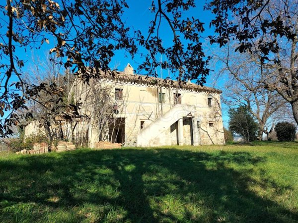 casa indipendente in vendita ad Osimo