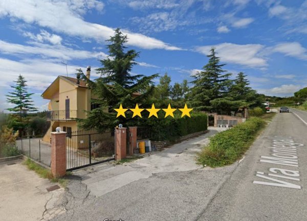 appartamento in vendita ad Osimo in zona Montegallo