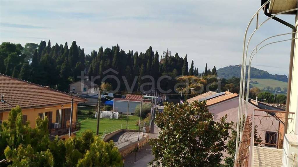 casa indipendente in vendita ad Osimo