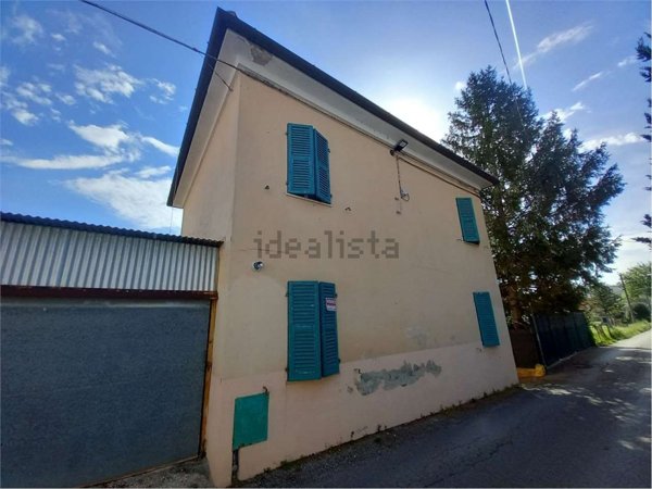 casa indipendente in vendita ad Osimo in zona Passatempo