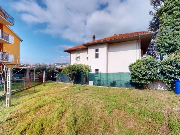 appartamento in vendita ad Osimo in zona San Biagio