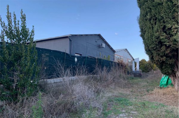 capannone in vendita ad Osimo