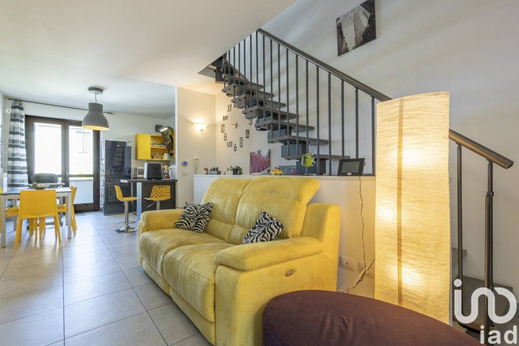casa indipendente in vendita ad Osimo in zona Passatempo