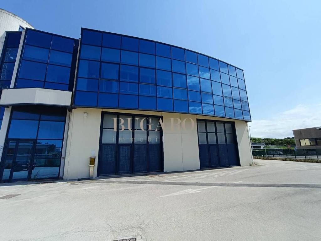 ufficio in vendita ad Osimo