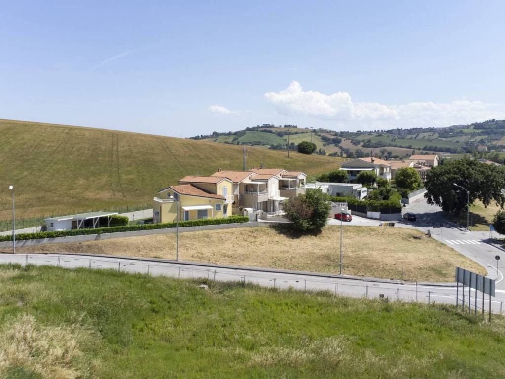 casa indipendente in vendita ad Osimo in zona San Biagio