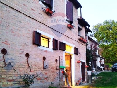 casa indipendente in vendita ad Osimo