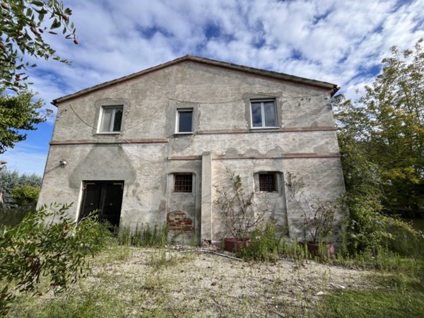 casa indipendente in vendita ad Osimo in zona Passatempo