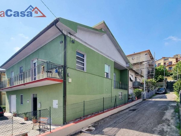 casa indipendente in vendita ad Osimo