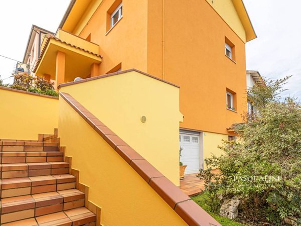 casa indipendente in vendita ad Osimo