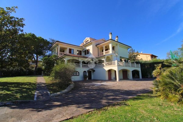casa indipendente in vendita ad Osimo in zona San Sabino